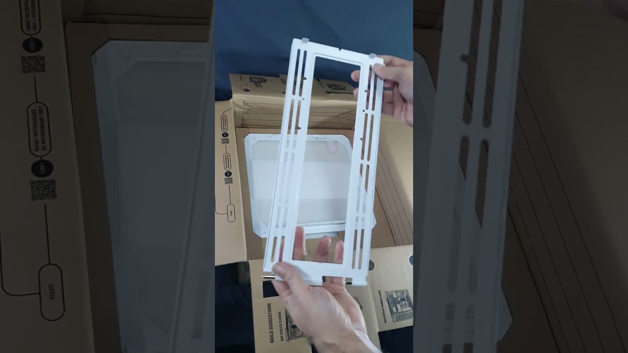 Unboxing of Cooler Master QUBE 500 Flatpack MACARON Edition