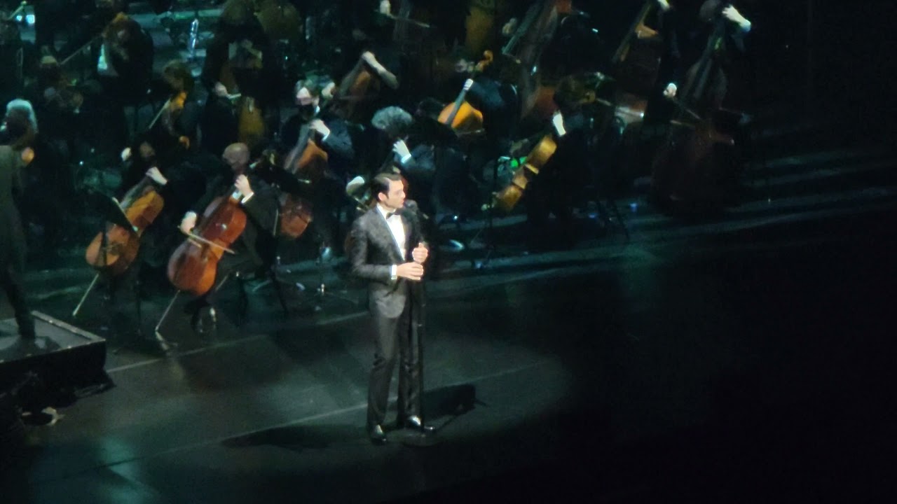 Andrea Bocelli's son Matteo Bocelli  sings "SOLO" at Madison Square Garden  in NYC  - 12/15/21- 4K