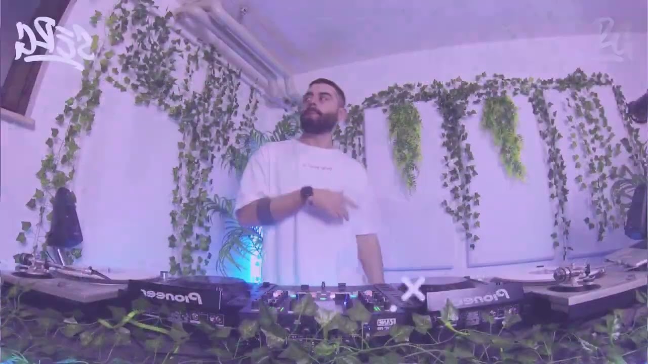DJ SERG - 25 MIN OF.... MOOMBAHTON (EPISODE 1)