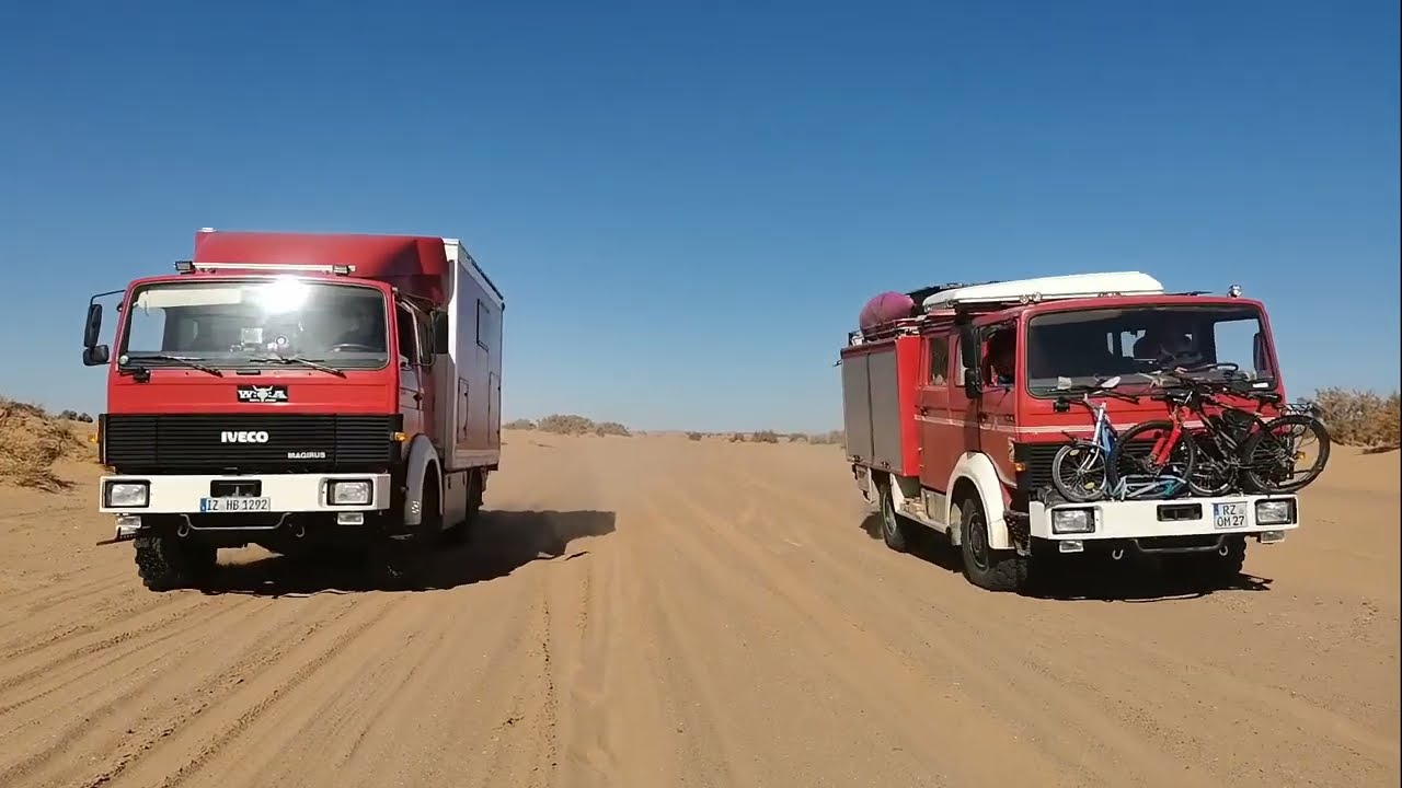 2022/12 mit Alf in Marokko IVECO 90-16 Campen in Erg Chebbi, Dünenbesteigung im Morgengrauen