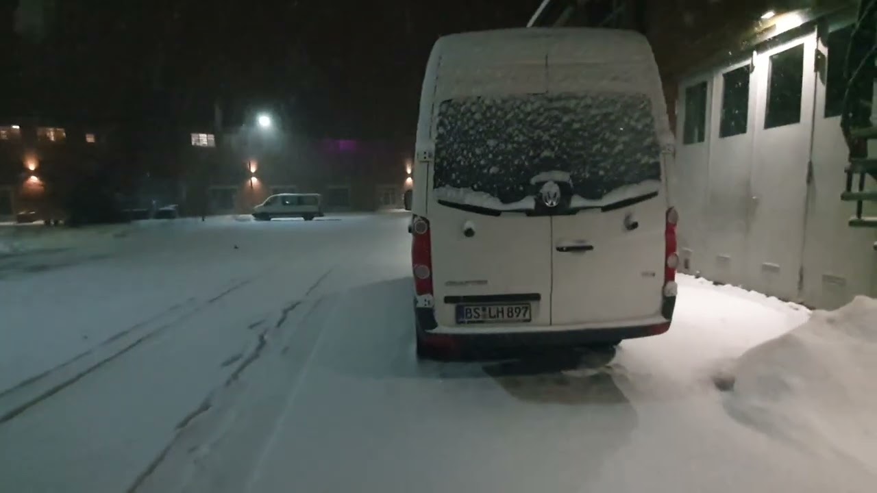 Sascha bei der Arbeit im Schnee