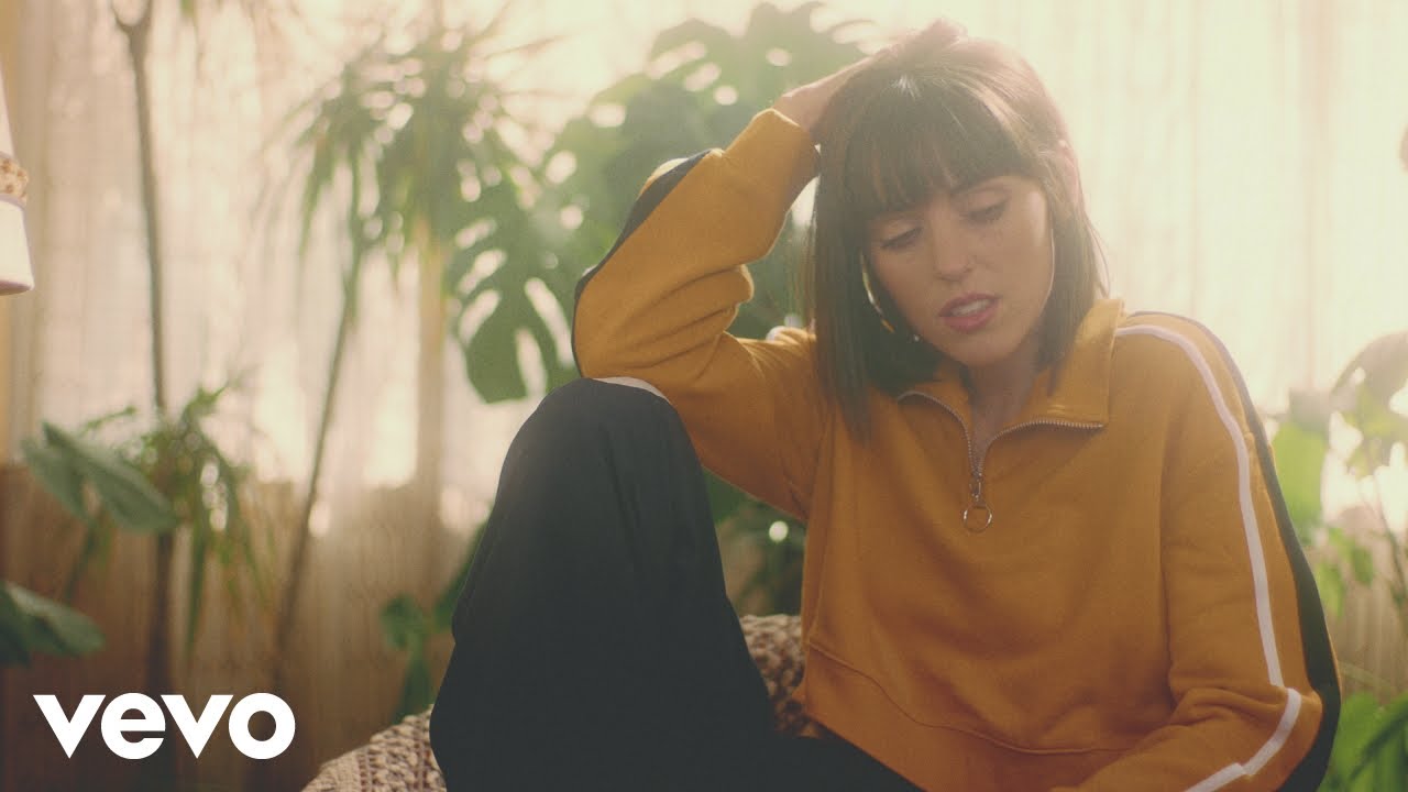 Sasha Alex Sloan - Older (Acoustic Video)