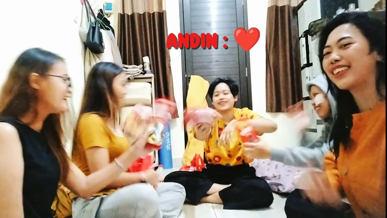 tuker kado sesuai love 🩷❤💚💙💛 #bestplayer #funny #bestfriend #comedy 