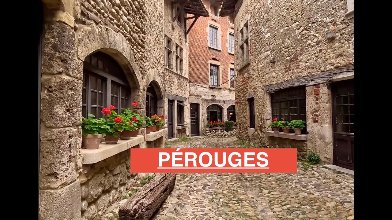 PÉROUGES: A charming medieval village!