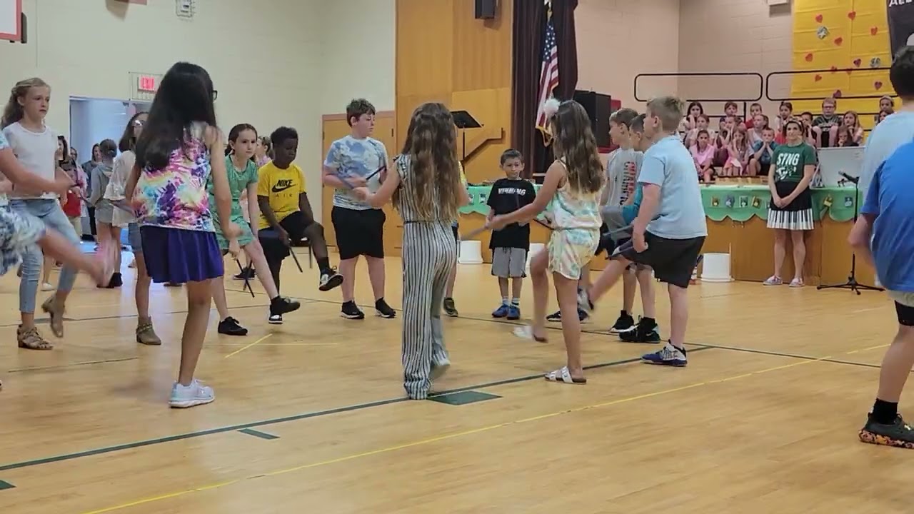 3rd grade concert- Los Machetes Traditional Mexican Folk Dance