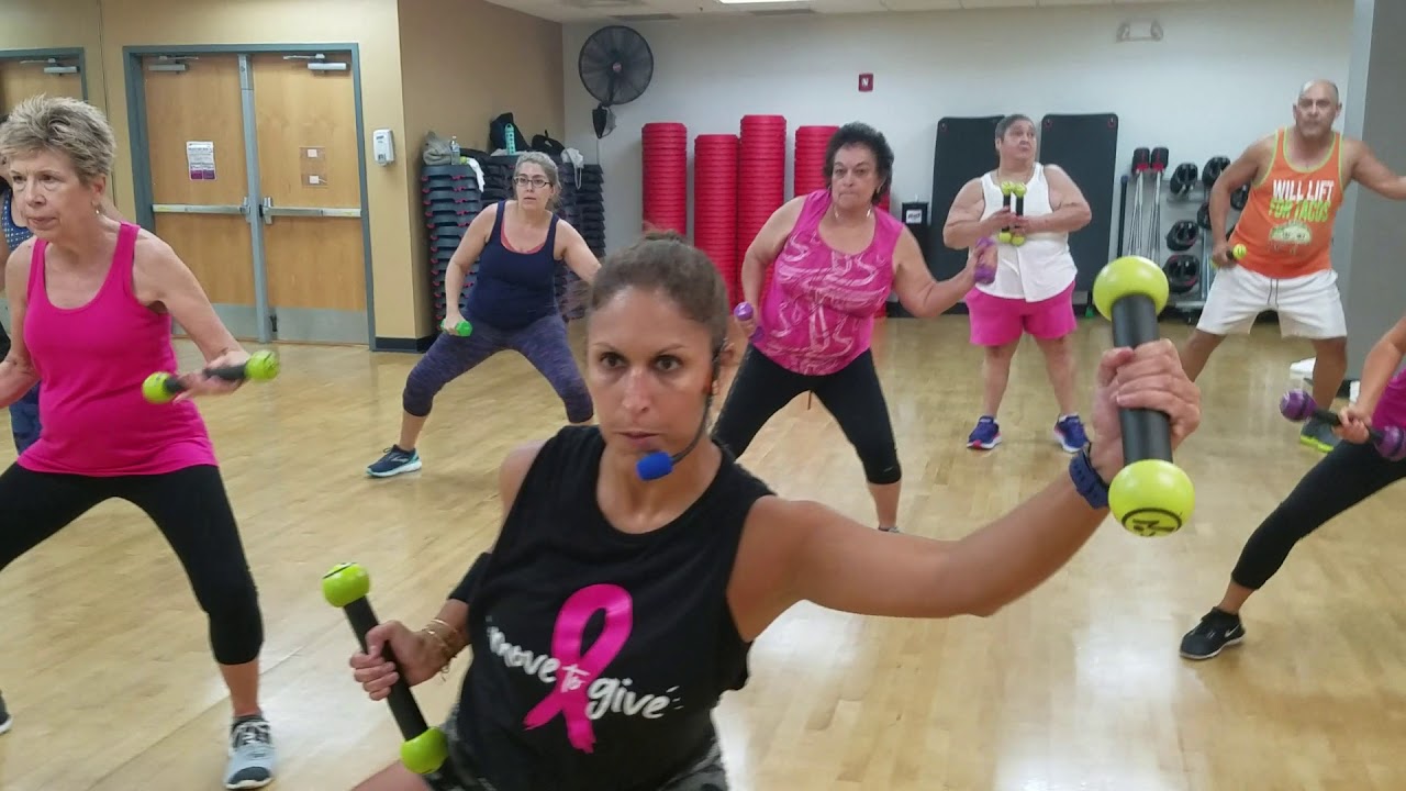Todo el mundo zumba toning version