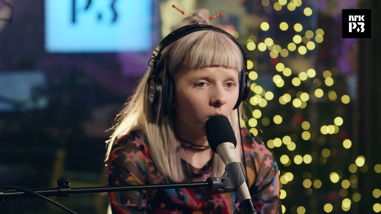 P3 Live (2017): AURORA "Det hev ei rose sprunge"