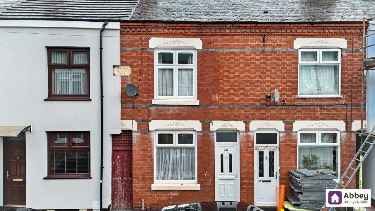 A 2 bedroom house offers an excellent opportunity for first-time buyers or investors: FOR SALE