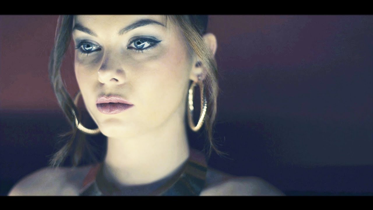 Corneille - Le Bar des Sentimentalistes [CLIP OFFICIEL]