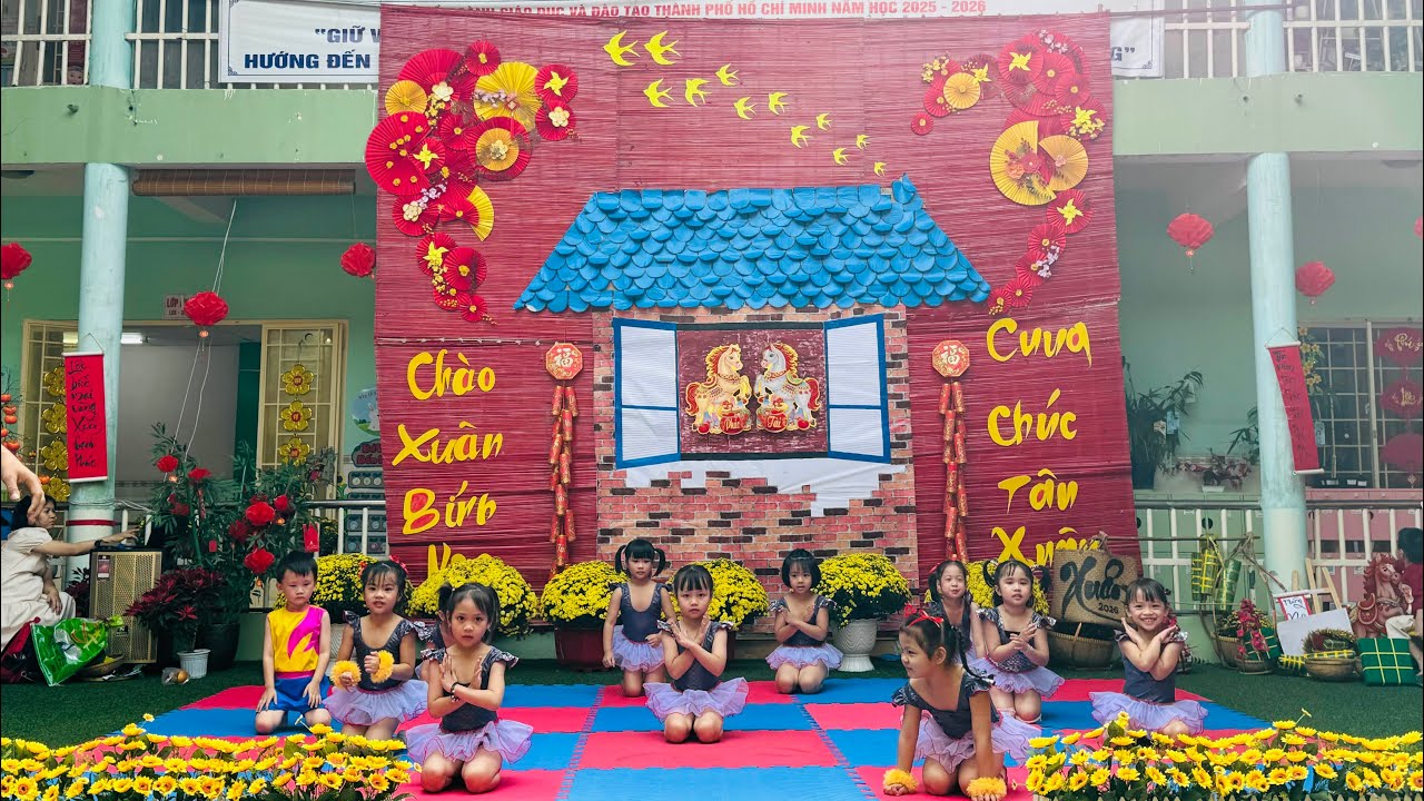 Na múa văn nghệ 6.2.2026 P1