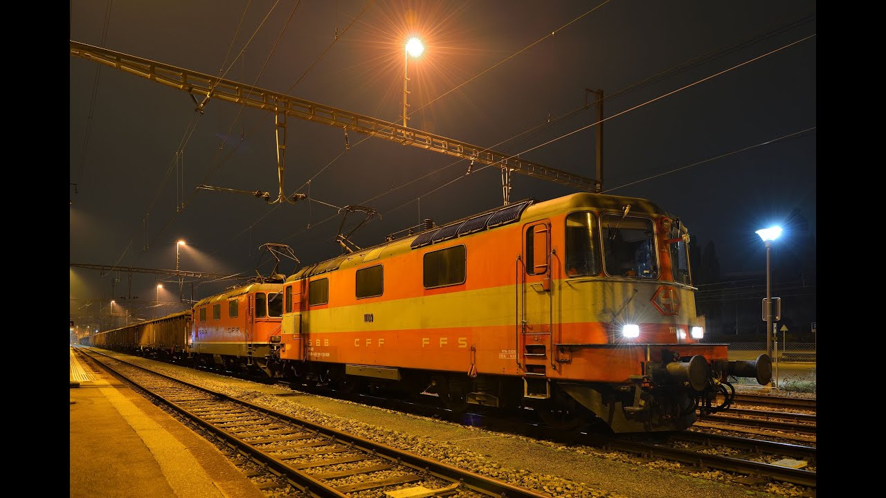 Bahnverkehr November 2022: Swiss Express, BLS Re 425, RVT Historique ABDe 2/4 , SBB Ae 3/6, DB 193