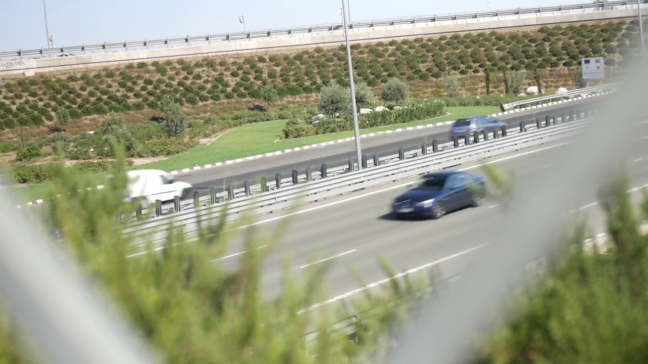 Driving 05 - Highway / Free Stock Footage
