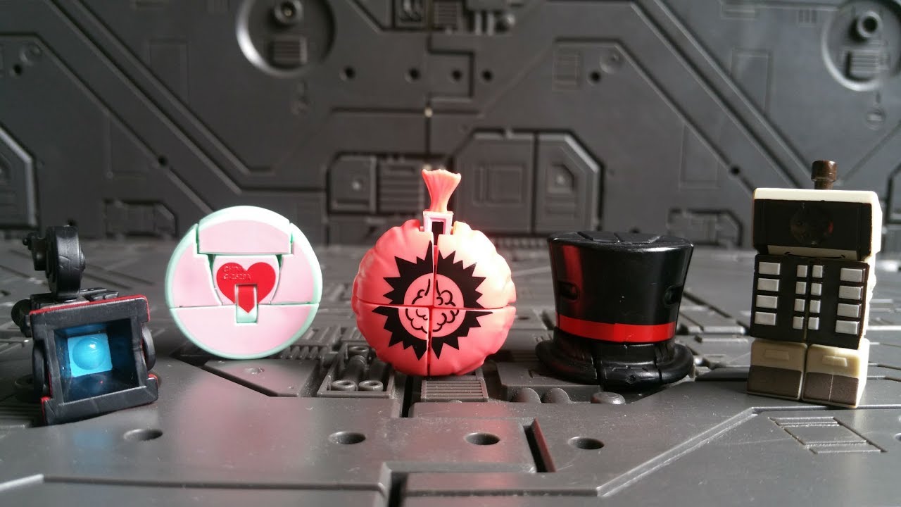 Review Transformers BotBots Bemyne, Critically Complained, The Great Mumbo Bumblo y Whoopsie Cushion