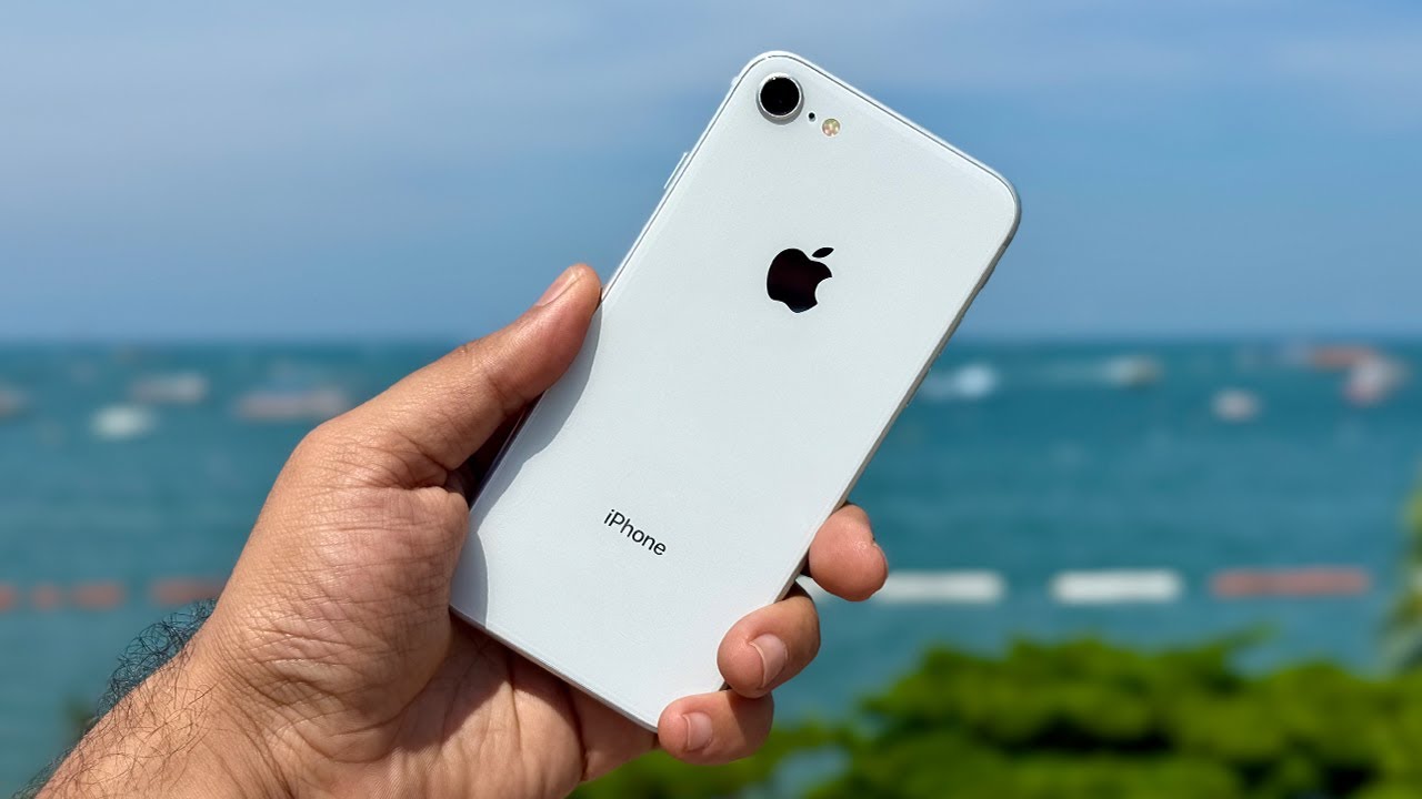 iPhone 8 ကို 2024 မှာ ပြန်သုံးကြည့်တဲ့ အတွေ့ကြုံ