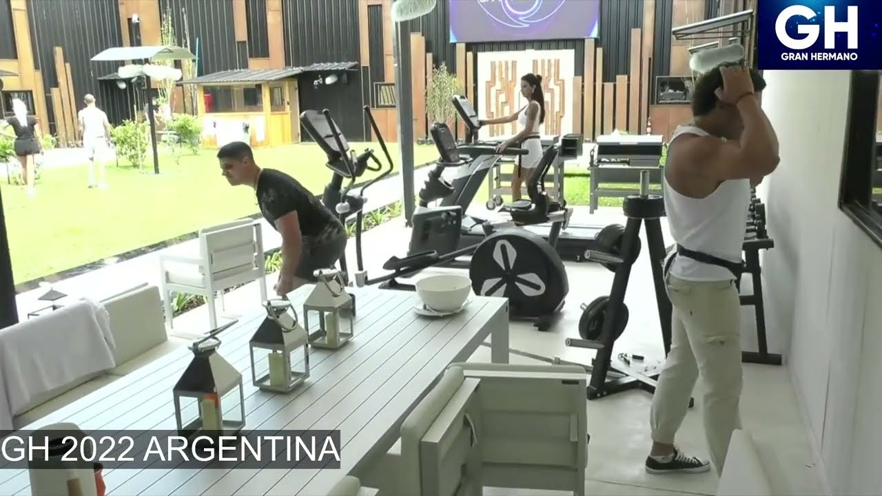 TOMAS HOLDER ENTRENANDO A LOS CHICOS - GH 2022 ARGENTINA