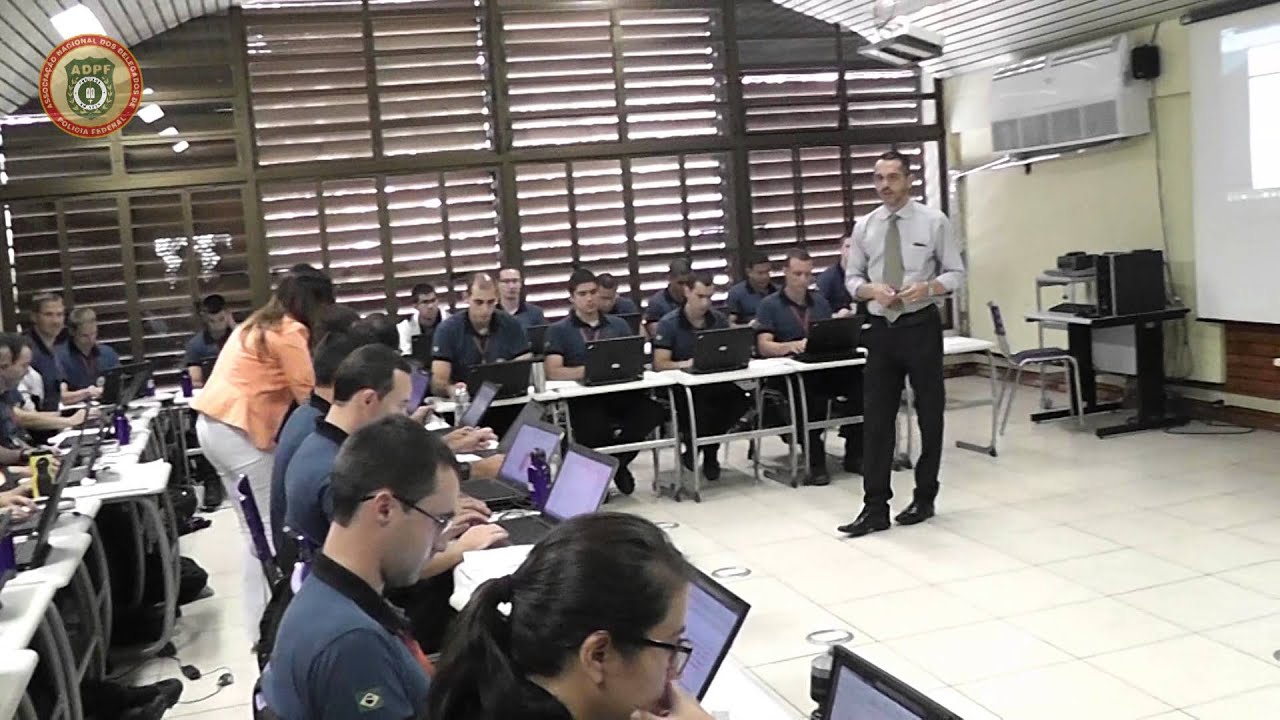 Conheça o passo a passo para se tornar um Delegado de Polícia Federal