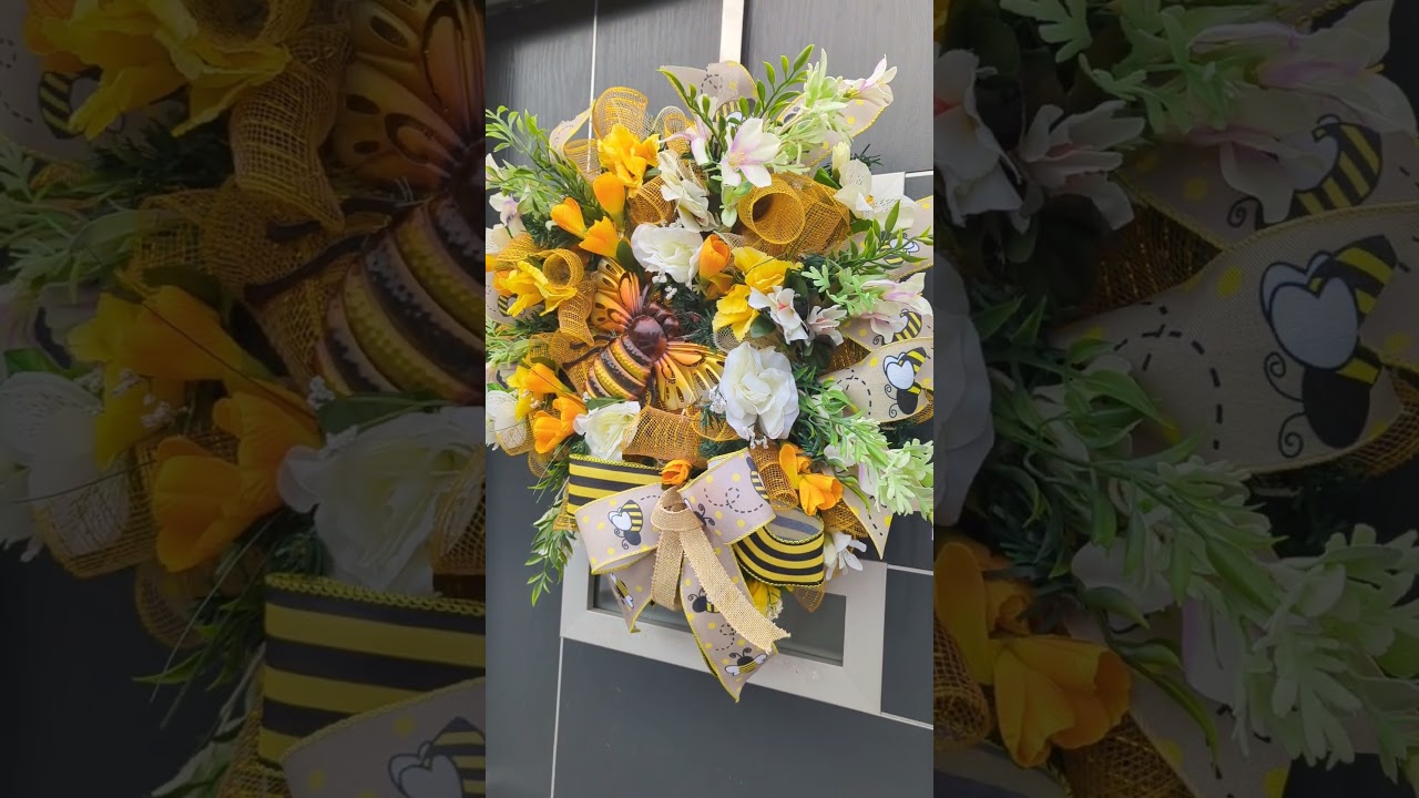 Customer order, bee wreath 🐝