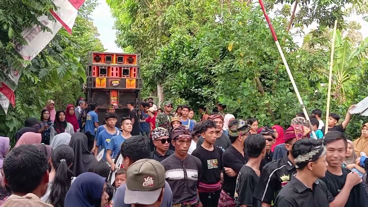 jalan-jalan cari konten, batu kumbung bergoyang