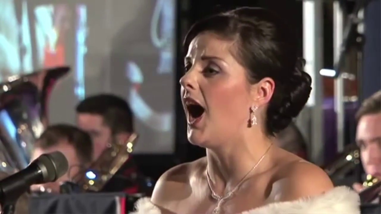 Is This the Best 'O Holy Night' Ever?