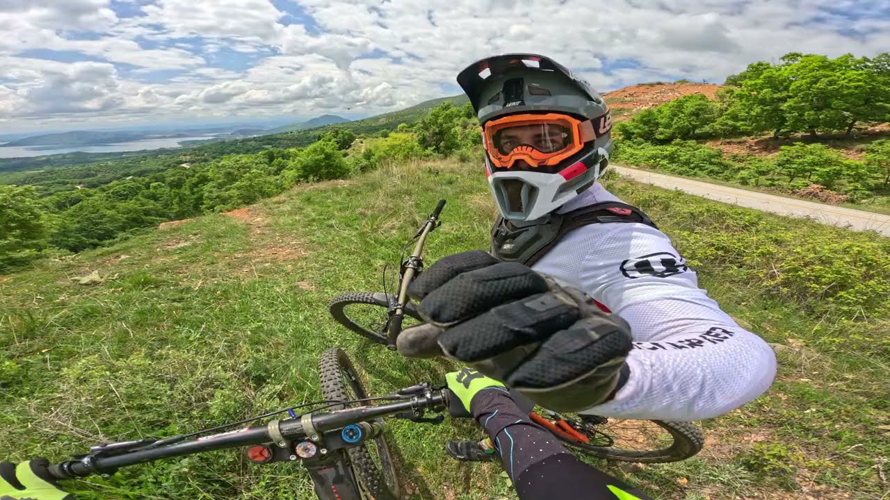 𝘼𝙡𝙡 𝙈𝙤𝙪𝙣𝙩𝙖𝙞𝙣 𝘼𝙙𝙫𝙚𝙣𝙩𝙪𝙧𝙚𝙨 - Iron village Trail with @vlasopoulos_  and @arishatzigeorgiou