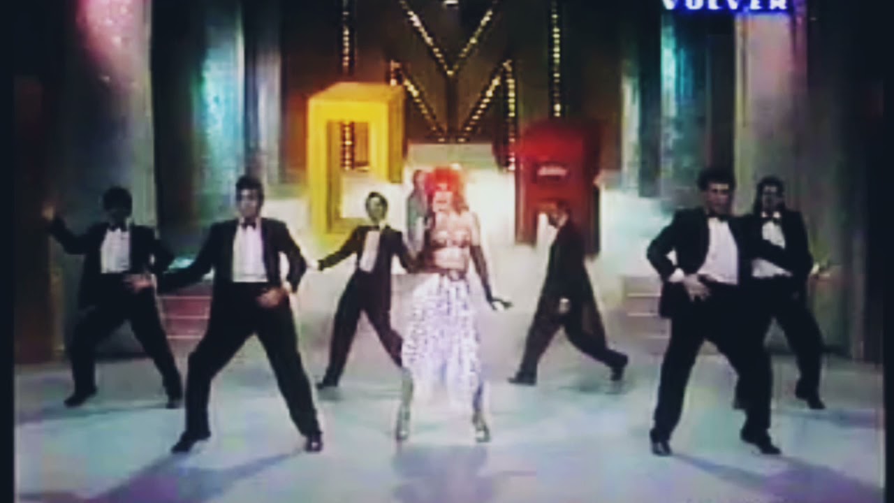 Moria Casán cantando 'Ay menea la colita' | Monumental Moria | remaster @ilusoriasfilms