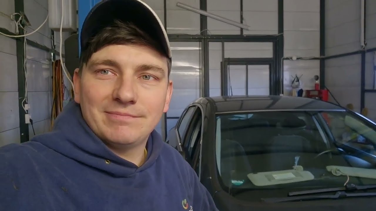 Olej w płynie chłodniczym Opel Astra J 1.6 Turbo 180 KM A16LET.