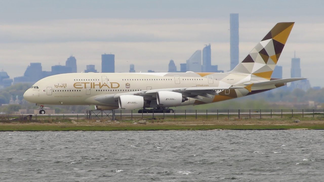 BEAUTIFUL Etihad Airways Airbus A380 [A6-APG] Takeoff from New York JFK Airport [Full HD]