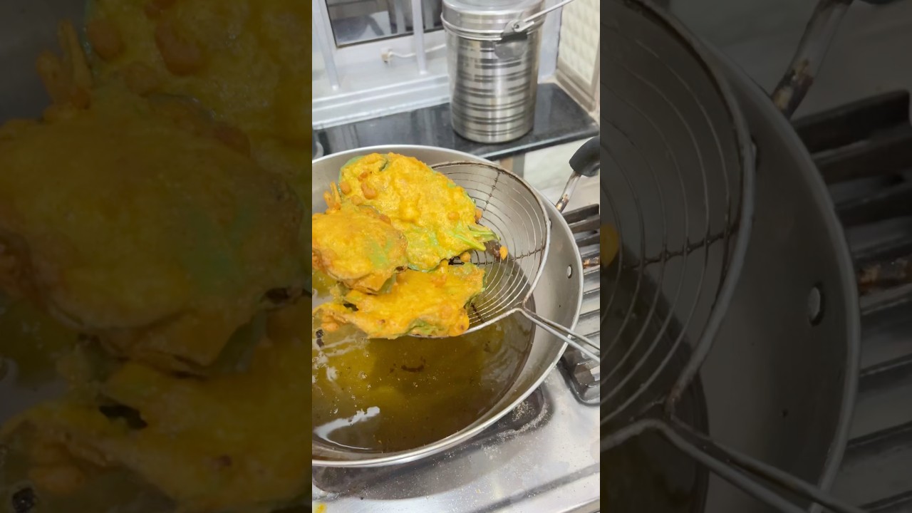 Comedy queen bharti didi k btaye huye pakode try kiye…