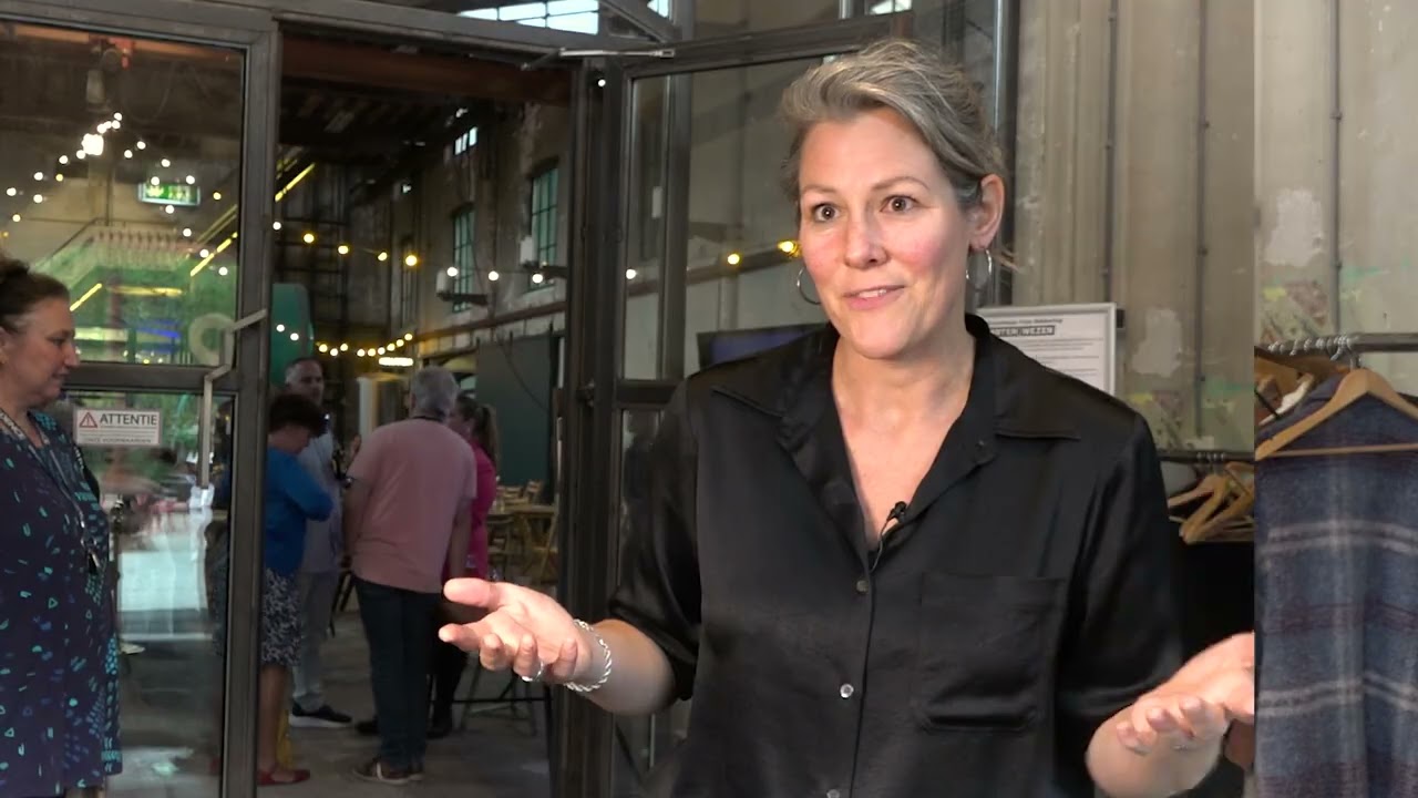 Kortje voor social - voor het nieuwe boek van Elke Wiss