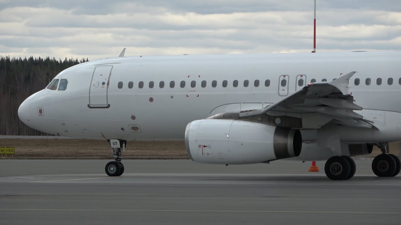 Heston Airlines Airbus A320-232 LY-VUT at Tampere-Pirkkala
