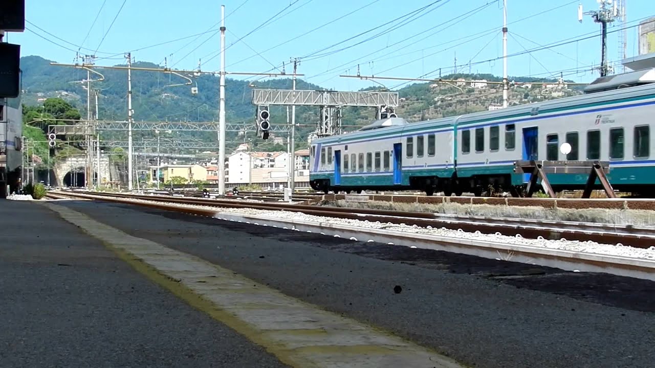 Ferrovia Ligure di Ponente - Stazione di Savona