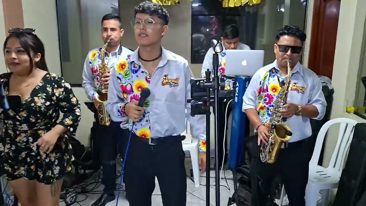 ORQUESTA TIPICA TROPICAL - MIX HUAYLAS Y CARNAVALES AYACUCHANOS - CUMPLEANOS PRIVADO - SJL