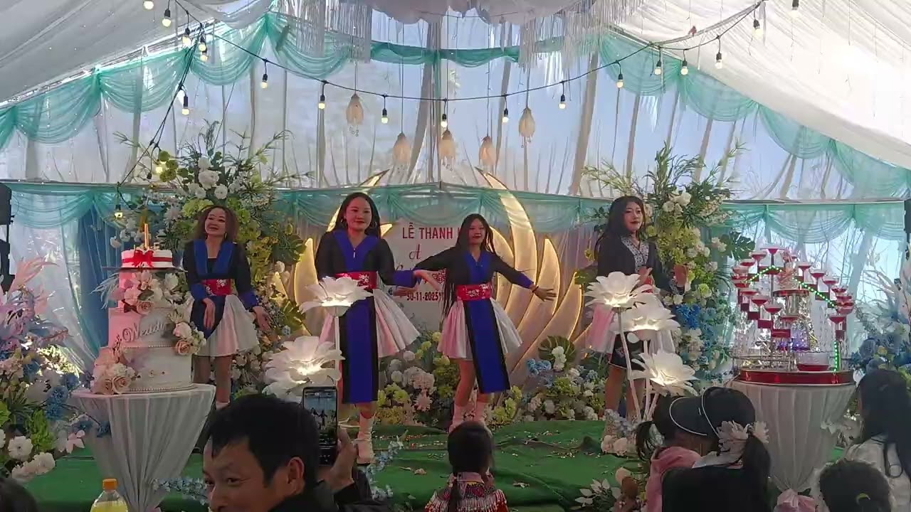  Nkauj hmoob loa cai xeev cev