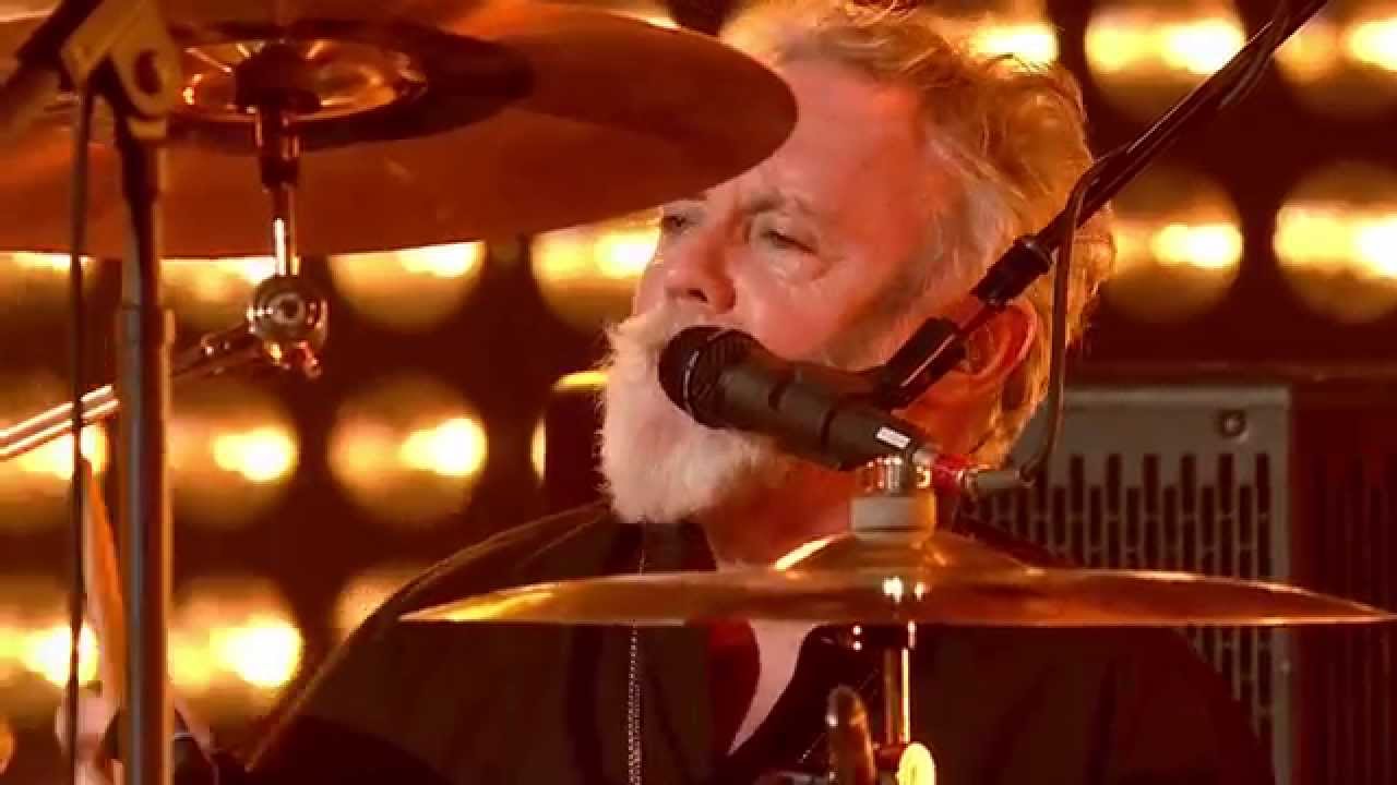 Queen + Adam Lambert - Fat Bottomed Girls - New Years Eve London 2014