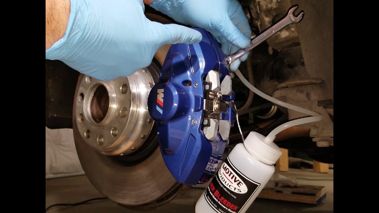Самостоятельная прокачка тормозов Brembo/MSport на BMW с помощью устройства для прокачки Motive P...
