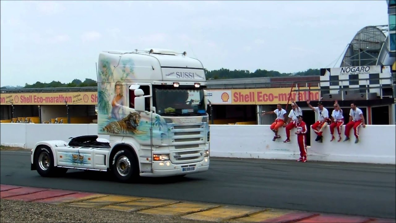 Défilé camions décoré Nogaro 2014