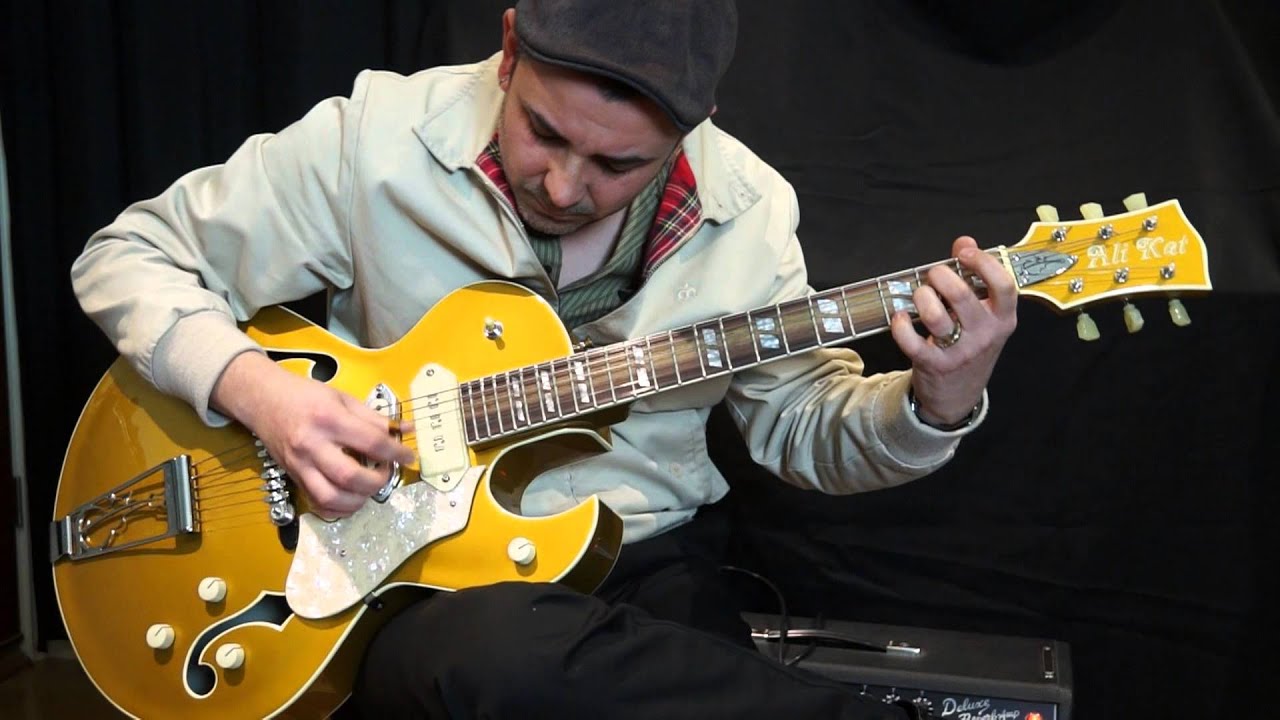 Demonstration of the Scotty Moore influenced Aluminium Rockabilly Guitar, R.i.p 