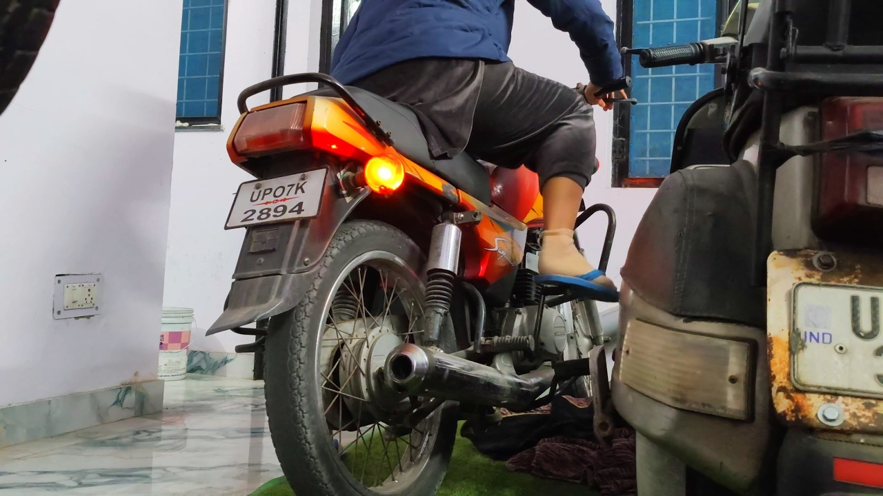 Girl Cold Start Suzuki Samurai | Vintage 2-Stroke Machine 🔥 