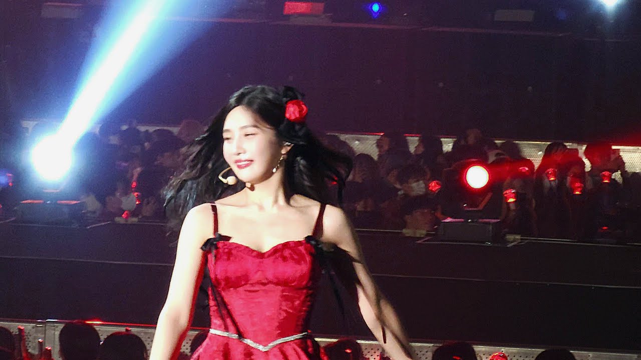 230401 Red Velvet - 친구가 아냐 (Bing Bing) (Seulgi + Wendy + Joy focus) | Red Velvet 4th Concert R to V