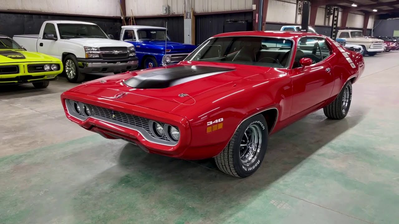 *SOLD* Restored 1971 Plymouth Roadrunner 340 / Automatic / Air Grabber #159888