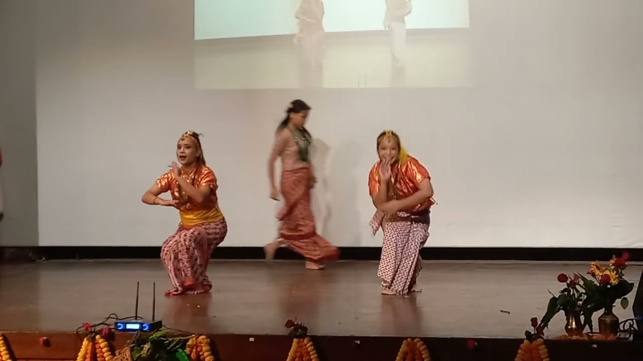 Himalai dhakyo kancha song 🎵 dance video.