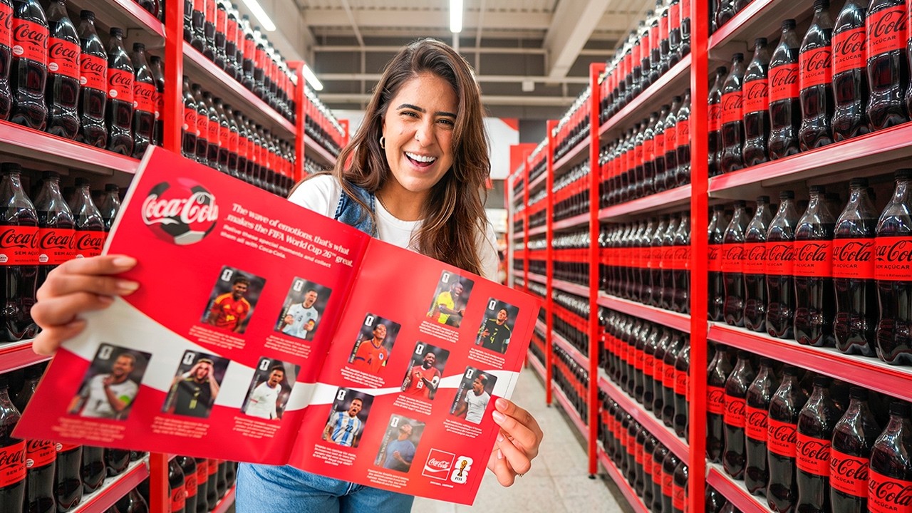 COMPLETEI O &Aacute;LBUM DA COPA COM AS FIGURINHAS DA COCA-COLA!
