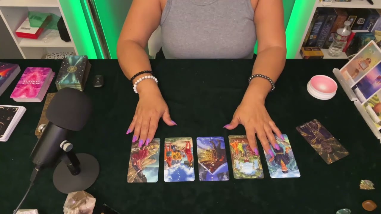 Aquarius:  The EX Returns & Emotions Run Deep - Tarot Card Reading