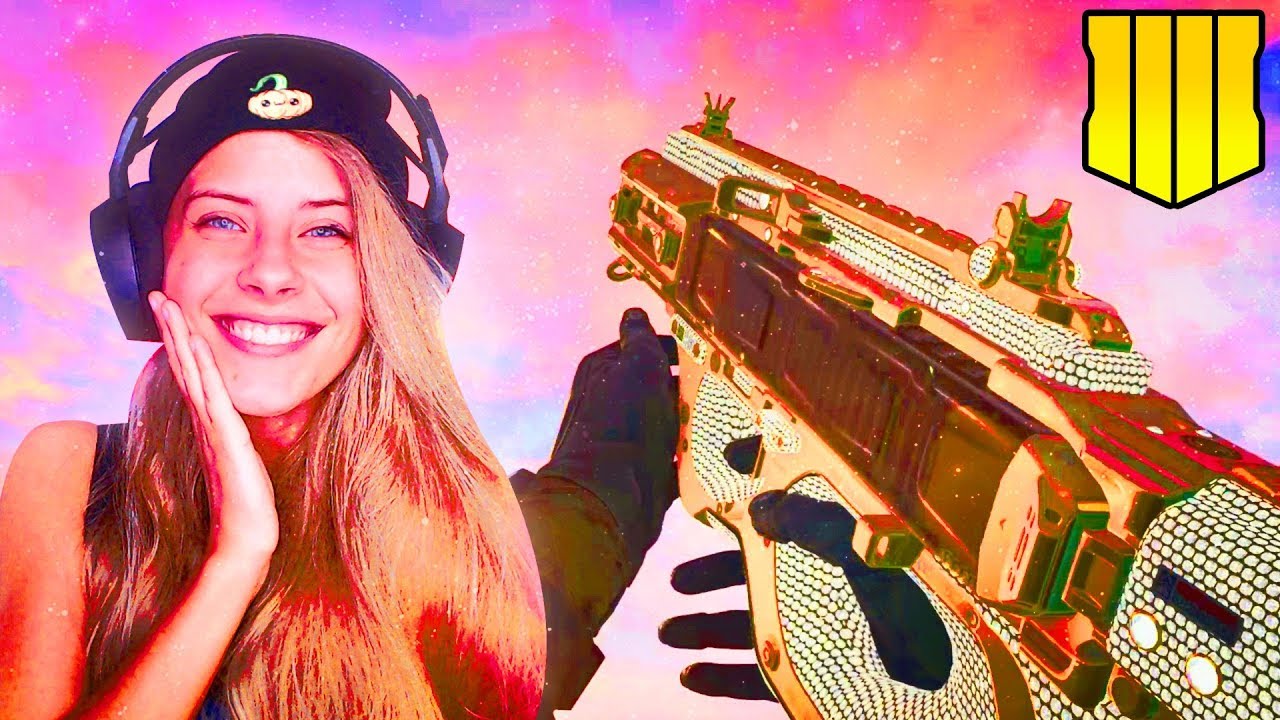 WE GOT DIAMOND SMGS! Road to Dark Matter - Cordite (BO4)