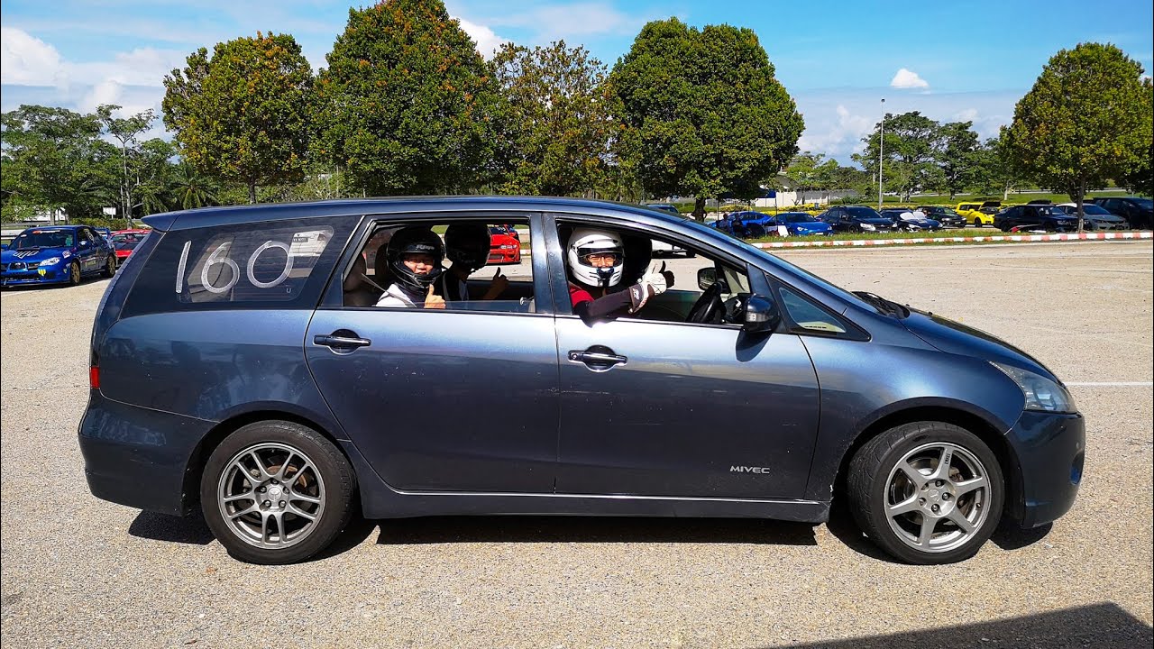 Minivan Autocross - Mitsubishi Grandis vs Suzuki Swift Sport