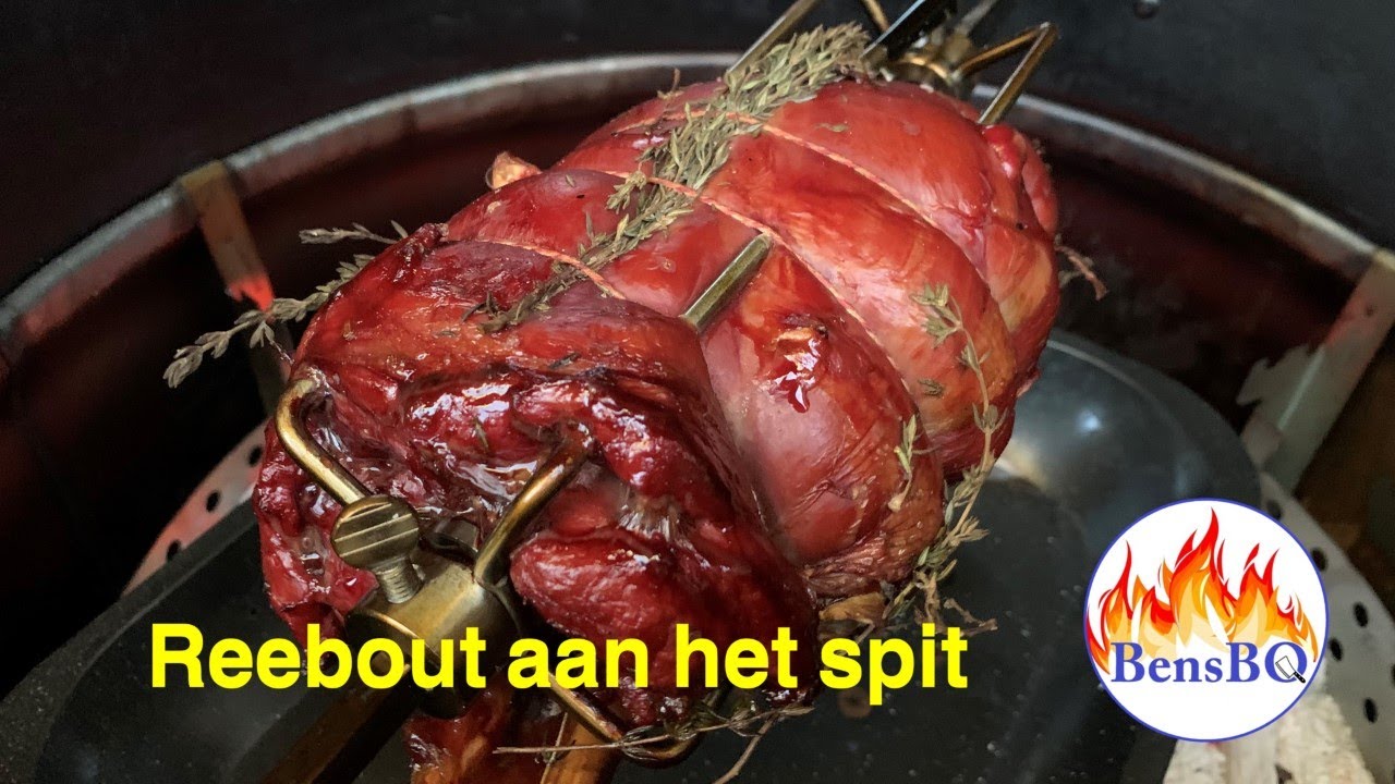 Reebout, als een roast aan het spit. Deer roast bone in