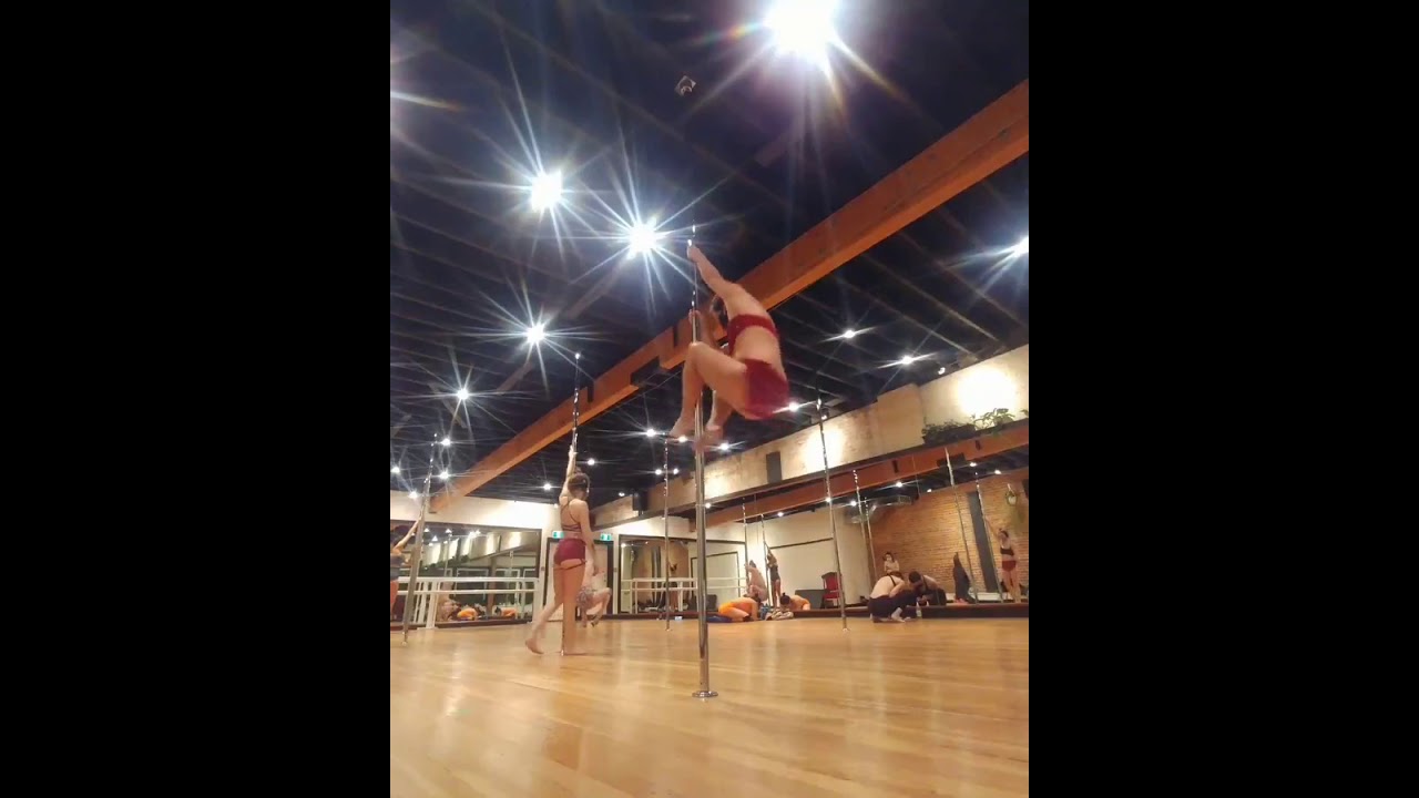 pole dance intermediate routine