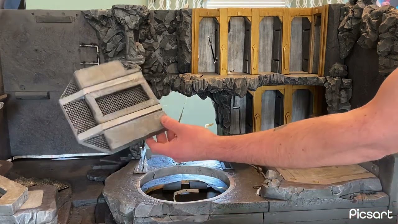 Batcave Diorama: how to assemble