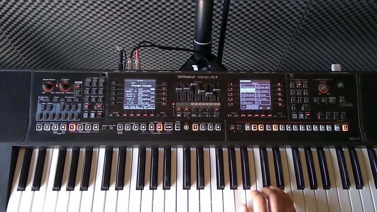 Roland EA7 | Voyage Voyage