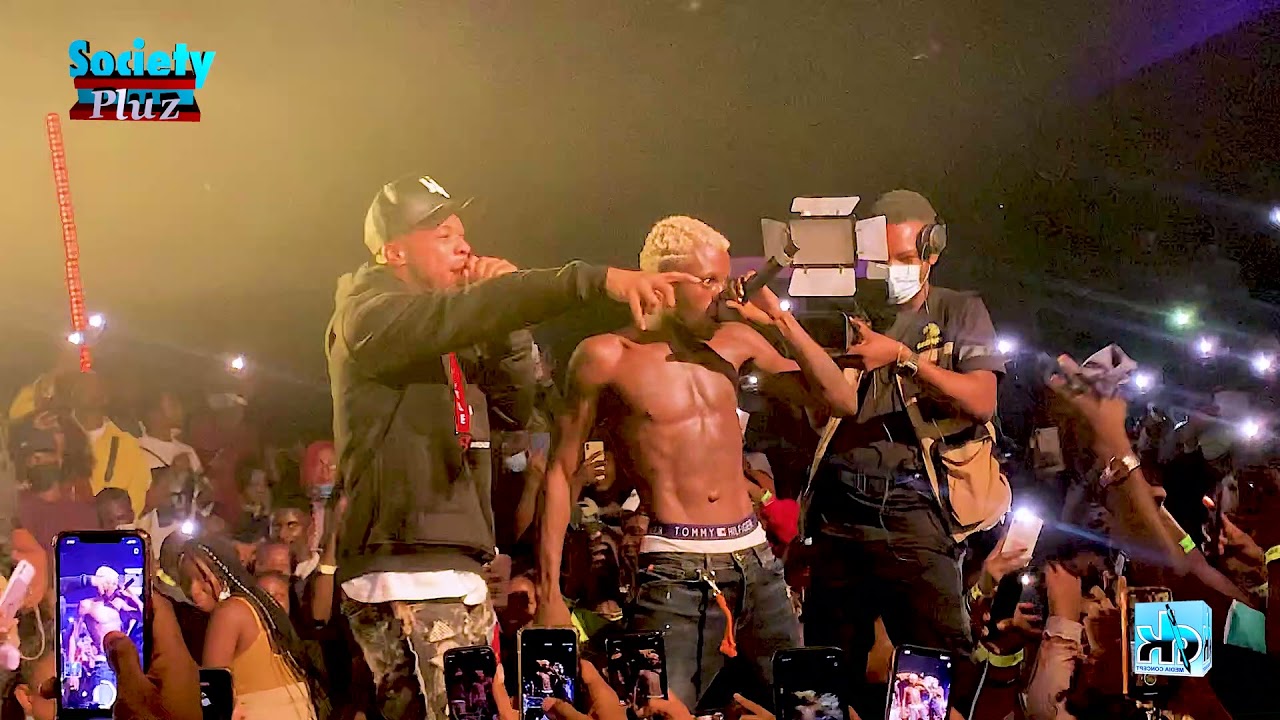 ZAZOOH ZEH CROONER, PORTABLE PERFORMS WITH POCO LEE AT BUJU LIVE CONCERT, AFTER THEIR CLASH